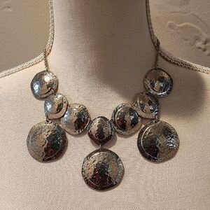 Silver Tone Circular Bib Necklace 10"